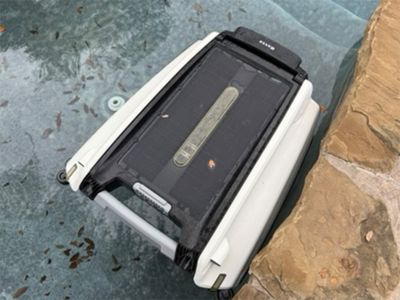Betta SE Solar Pool Skimmer Review: Two Years In, and It's Never Left the Pool
